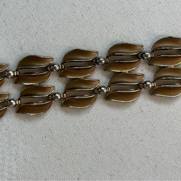 Elegant Gold and Silver Leaf Bracelet - Picture 3 of 4